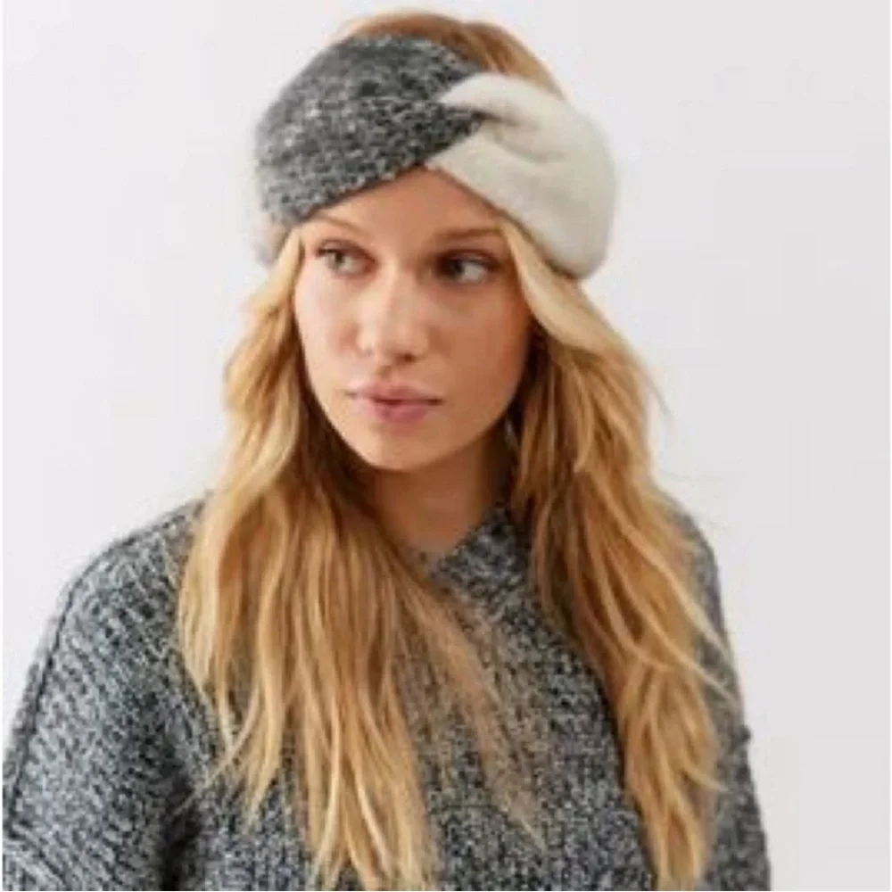 3 Pack Urban Outfitters Gabby Twist Knit Headband